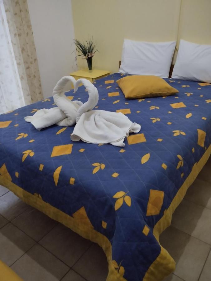 Pantheon Hotel Kamena Vourla Ngoại thất bức ảnh
