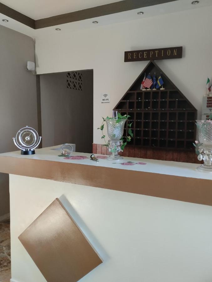 Pantheon Hotel Kamena Vourla Ngoại thất bức ảnh